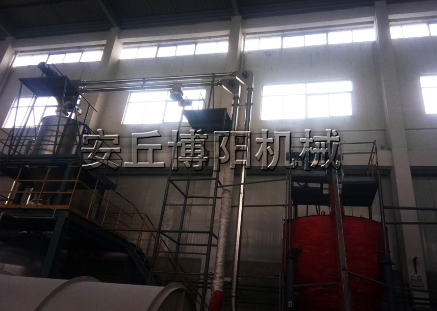 萘粉管鏈式提升機在使用時有哪些注意事項呢？