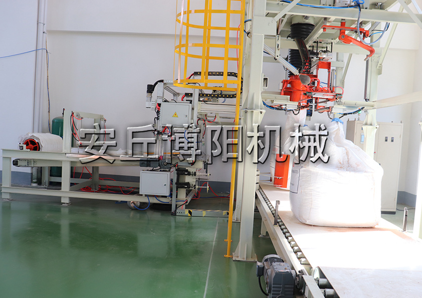 純堿全自動噸袋包裝機的工作流程你了解多少呢?